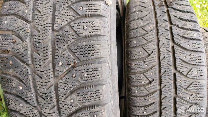 Bridgestone Ice Cruiser 7000 205/55 R16