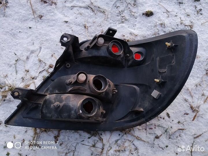 Фонарь задний левый Subaru Impreza GG3 2000-2002г