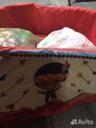 Сухой бассейн с шарами отдам