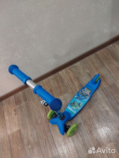 Самокат детский трехколесный бу