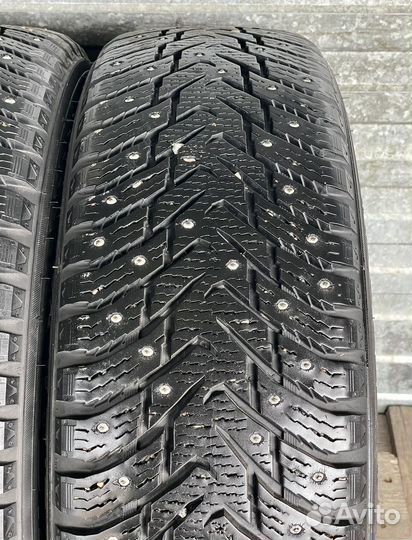 Nokian Tyres Hakkapeliitta 8 SUV 215/65 R17 103T