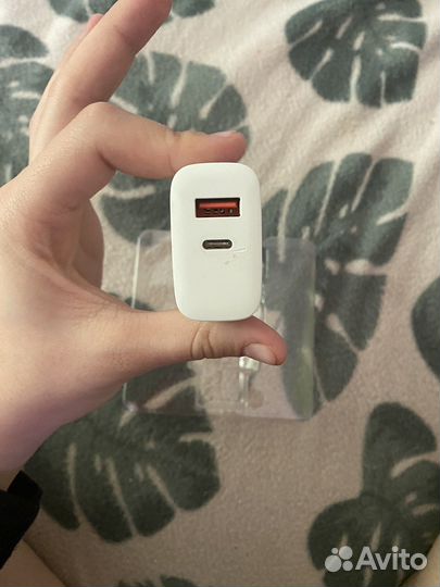 Сетевое зарядное устройство TFN