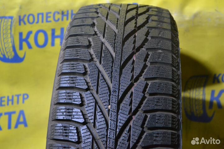 Nokian Tyres Hakkapeliitta R2 SUV 235/65 R17