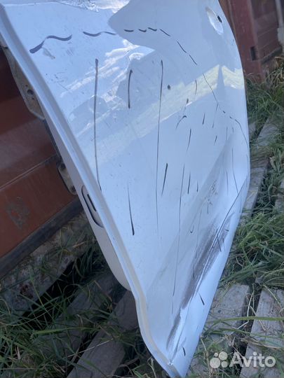 Задняя левая дверь шкода рапид