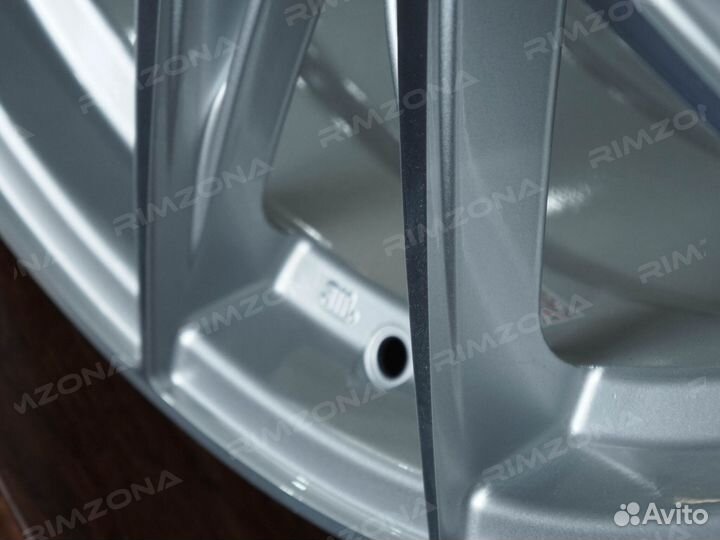 Литые диски R20 на Volkswagen. Арт3049