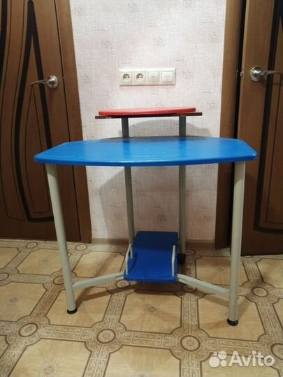 Подставка-столик