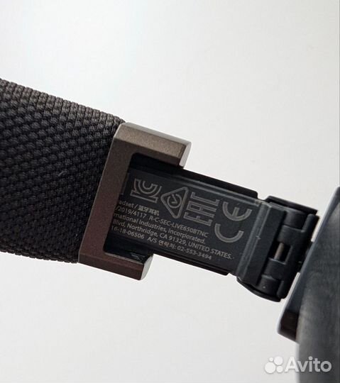 Беспроводные наушники JBL Live 650btnc