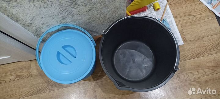 Два ведра на 10л и на 20л