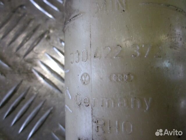 Бачок гур 330422372 для Сеат Толедо 1.6 1.8 2.0