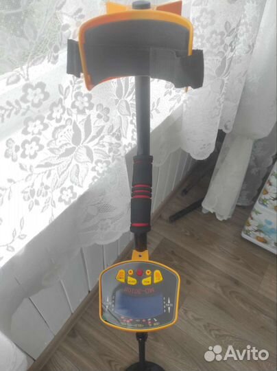 Продам новый металлоискатель