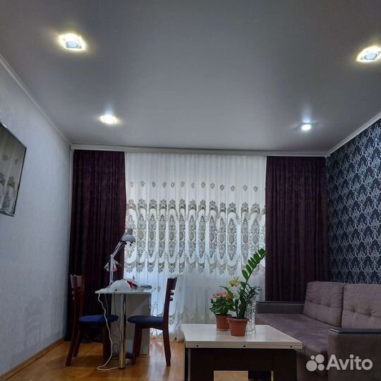 Маникюр на дому