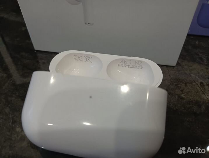 Airpods Pro 2 lightning шумоподавлением