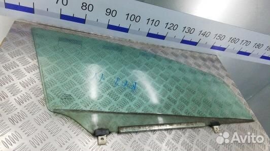 Стекло двери передней правой toyota avensis T27 (K