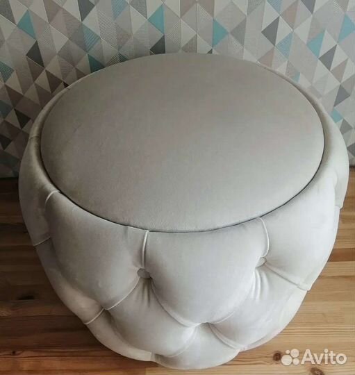 Пуф пуфик новый в каретной стяжке