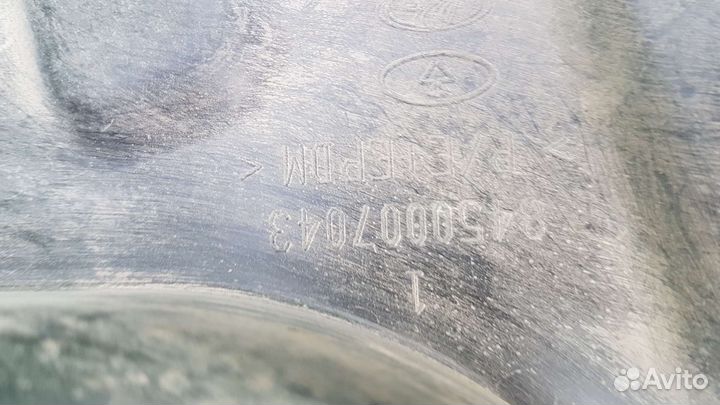 Передний левый подкрылок веста vesta 8450007043