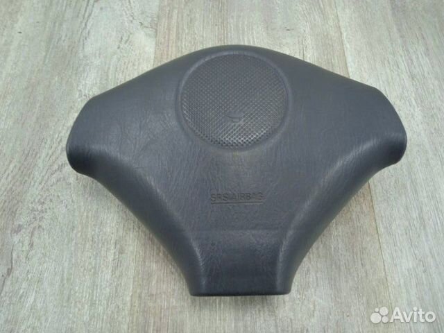 Подушка безопасности в рулевое колесо Suzuki Swift