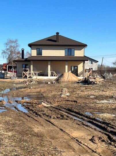 Коттедж 145 м² на участке 10 сот.