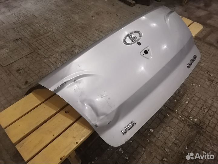 Крышка багажника гранта