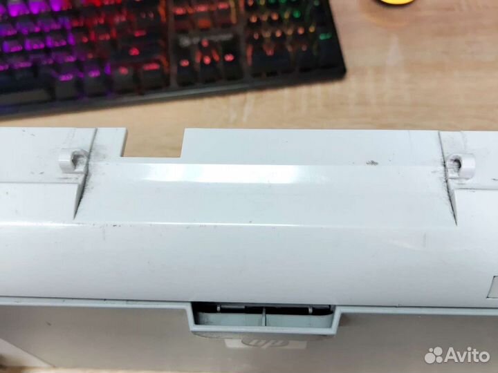 Передняя панель принтера HP p1102