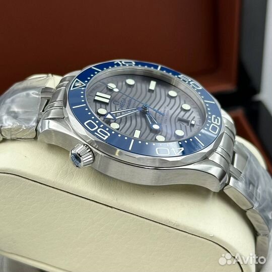 Часы Omega Seamaster Diver 300m Rhodium Dial