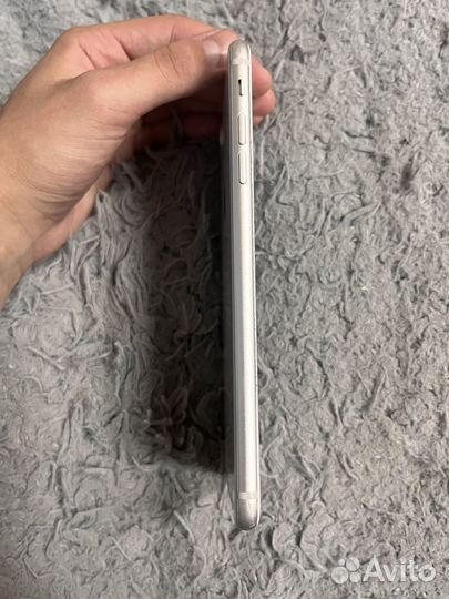 Телефон iPhone 8 plus 64 гб