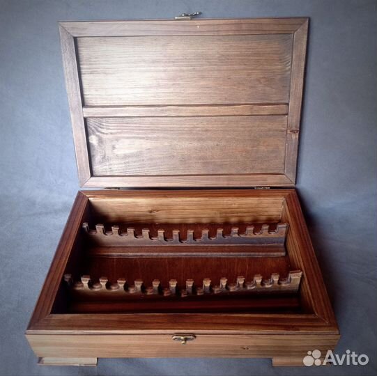 Шкатулка для хранения опасных бритв.13