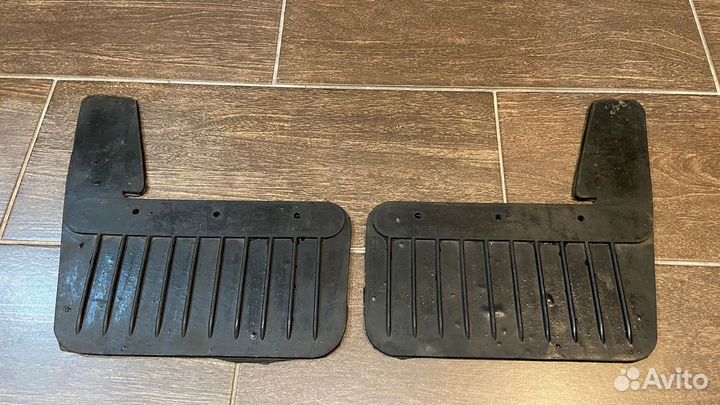 Брызговики передние ваз 2106