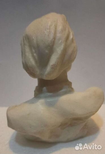 Бюст Максима Горького