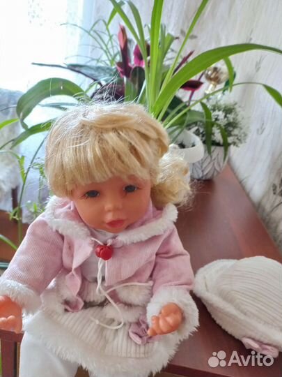 Кукла состояние новая