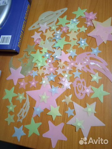 Интерьерные наклейки