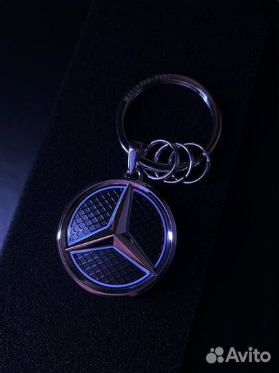 Брелок mercedes оригинал