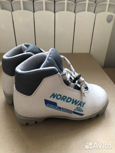 Лыжные ботинки 28 размера