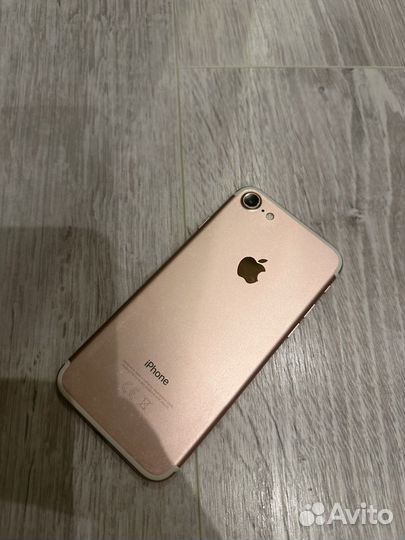 iPhone 7, 32 ГБ