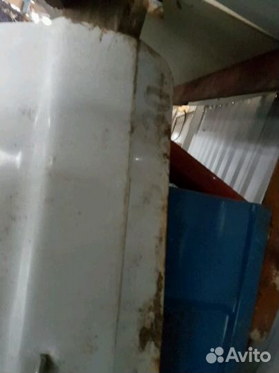 Крышка багажника на Волгу 24