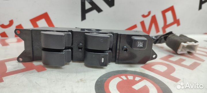 Блок управления стеклоподъемниками Mitsubishi