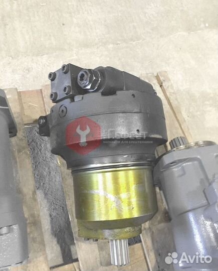 Мотор хода CAT 328dlcr
