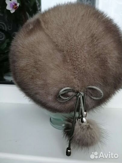 Меховой берет из норки