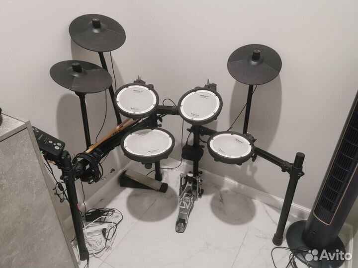 Барабанная установка + 4 подарка в комплекте