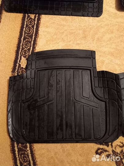 Автомобильные коврики резиновые