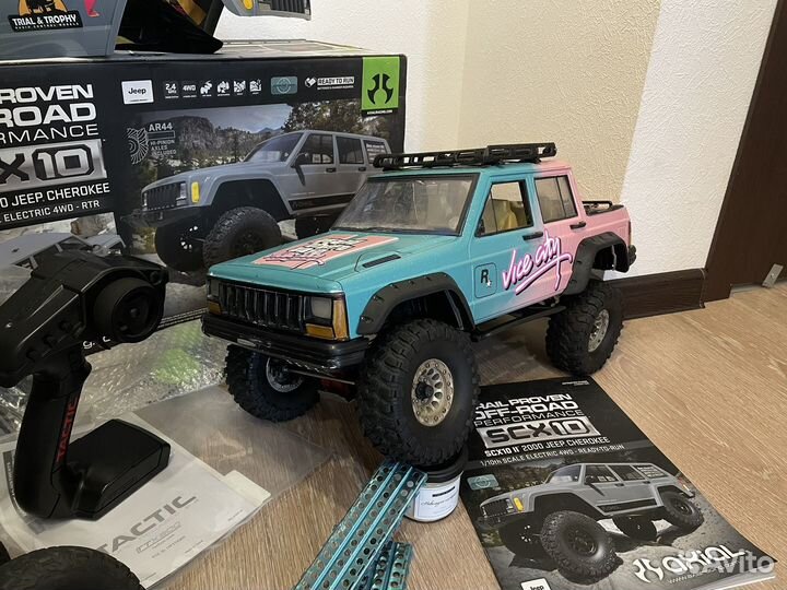 Продам Axial SCX-10 Jeep Cherokee