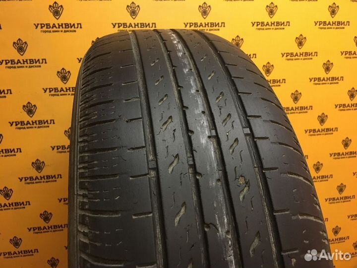 Nexen Roadian 571 235/65 R17 104T