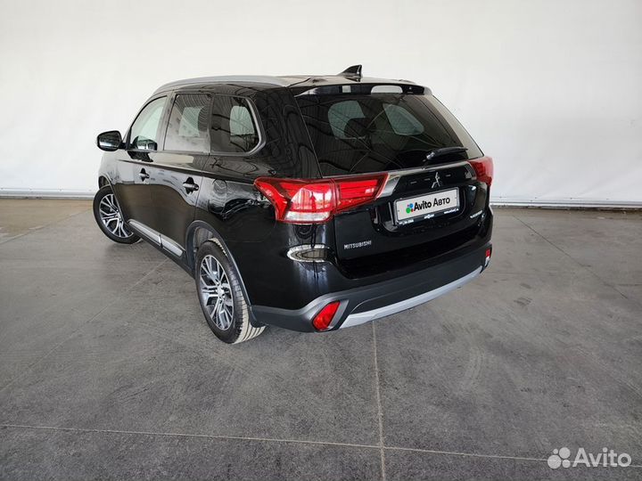 Mitsubishi Outlander 2.4 CVT, 2018, 131 000 км