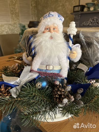 Дед Мороз на подставке