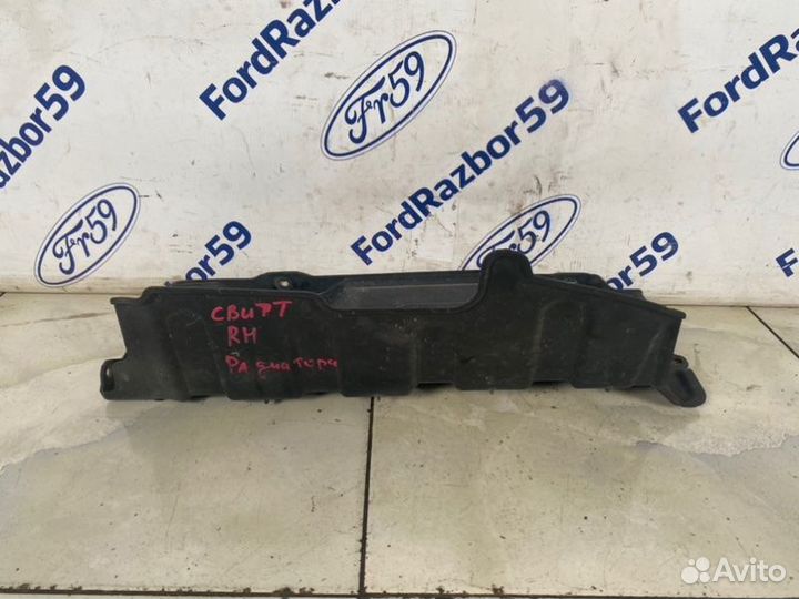 Дефлектор радиатора передний правый Suzuki Swift