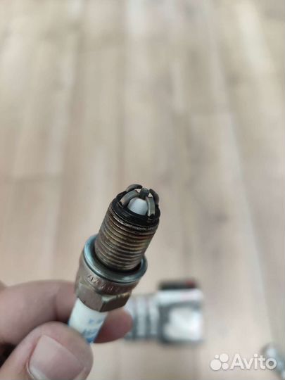 Комплект свечей зажигания Cruze, Astra J, Z18XER