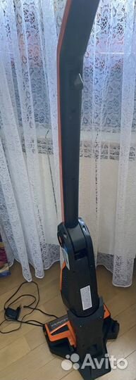 Вертикальный пылесос Bissell Multireach