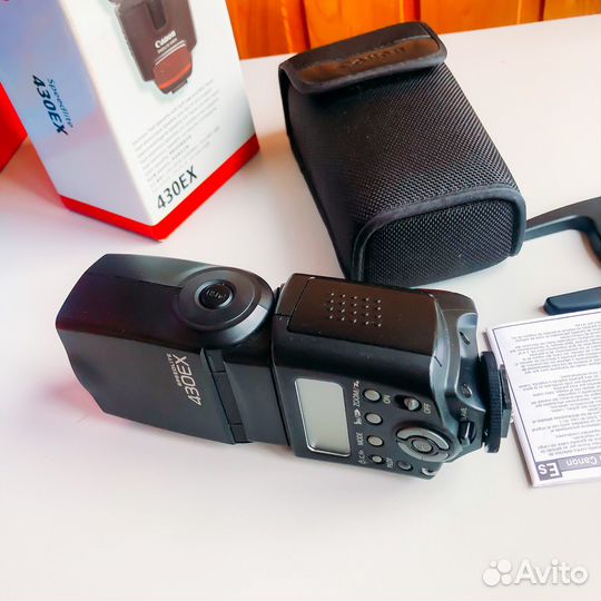 Вспышка Canon Speedlite 430EX