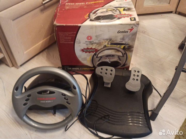 Игровой Руль с педалями