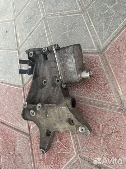 Кронштейн генератора в сборе tfsi cda bzb