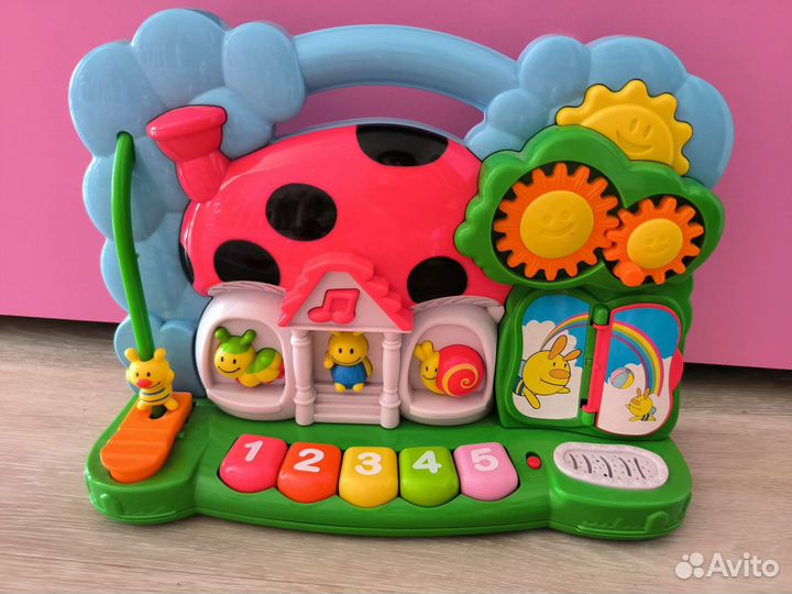 Развивающая музыкальная игрушка 